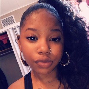 Meet your Posher, Davidra